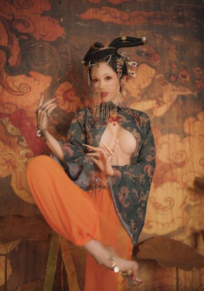 最弱无败的神装机龙_超清免费播放